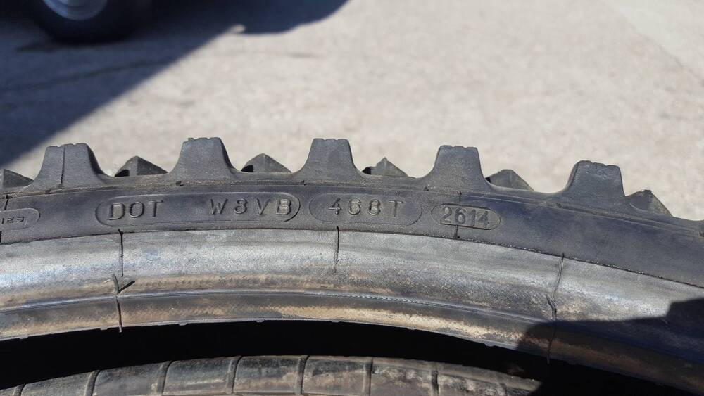 Gomma 90/90/21 Enduro Michelin (2)