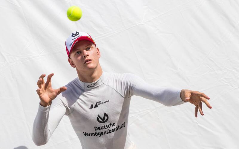 Mick Schumacher veste alcuni sponsor che furono del padre