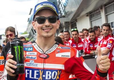 MotoGP. Lorenzo: Io stimolo per Dovi. Ma riuscirò a batterlo