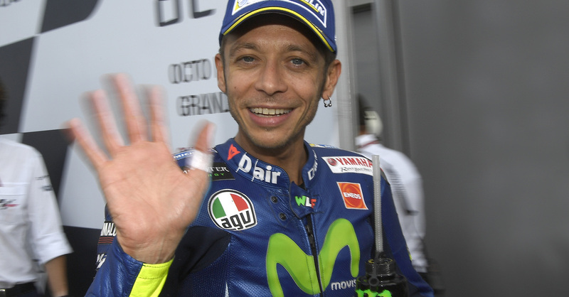 MotoGP 2017. Rossi: &quot;Ho dovuto rallentare e Dovi mi ha fregato&quot;