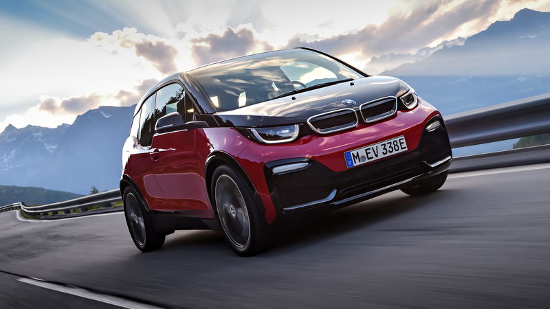 BMW i3 restyling, il debutto al Salone di Francoforte 2017