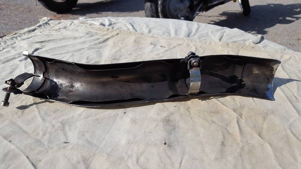 Copertura Scarico VZ800 Suzuki (3)