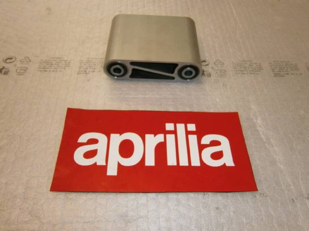 bielletta ammortizzatore Aprilia area 51