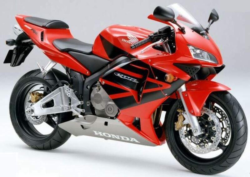 La Honda CBR600RR lanciata nel 2003