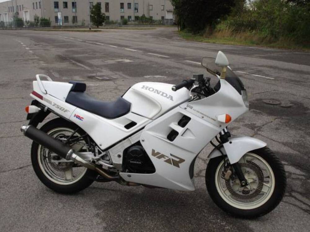 Honda VFR 750 F (1990 - 93) (2)