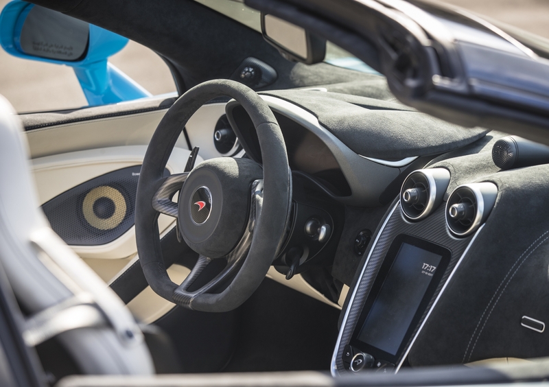 McLaren 570S Cabrio (2017-22) (11)