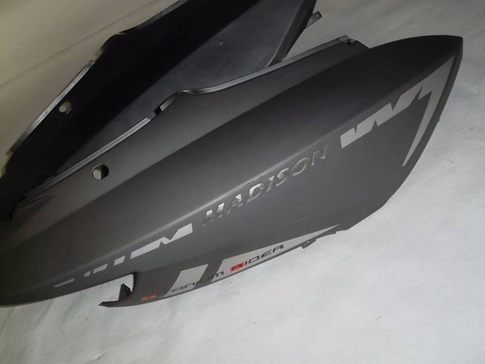 CARENA POSTERIORE Malaguti MADISON (2)