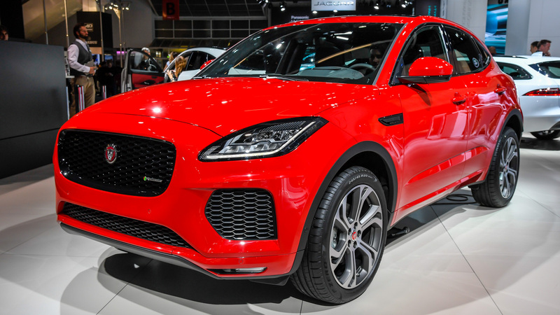 Jaguar E-Pace, SUV compatto e sportivo al Salone di Francoforte 2017 [Video]