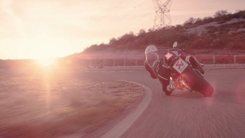 Akrapovic: tributo alle supersportive