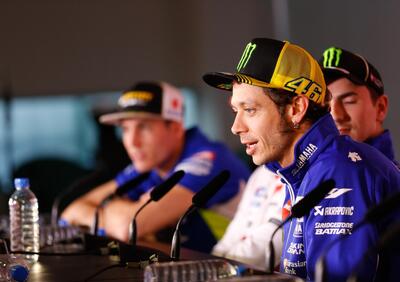 MotoGP, Motegi 2015. Rossi: “Non bisogna pensare che Lorenzo è infortunato”