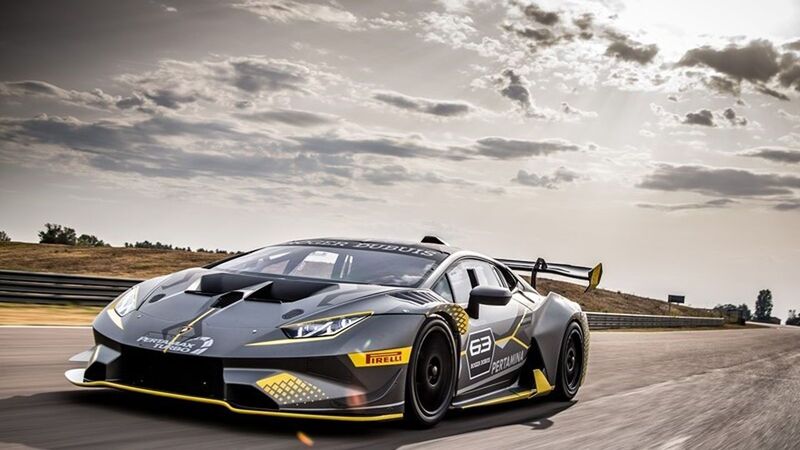 Lamborghini Huracan Super Trofeo EVO, squalo da pista [Video]