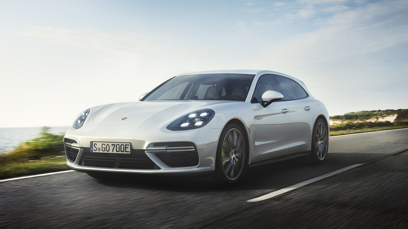 Porsche Panamera Turbo S E-Hybrid Sport Turismo, wagon da 680 CV