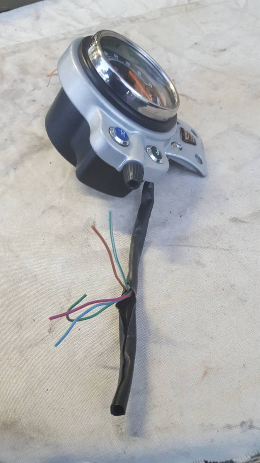 Strumento Bonneville Triumph (6)