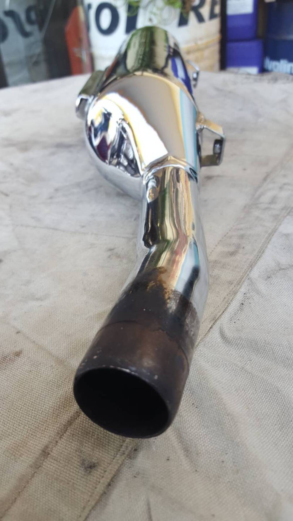 Scarico Basso Bonneville Triumph (6)