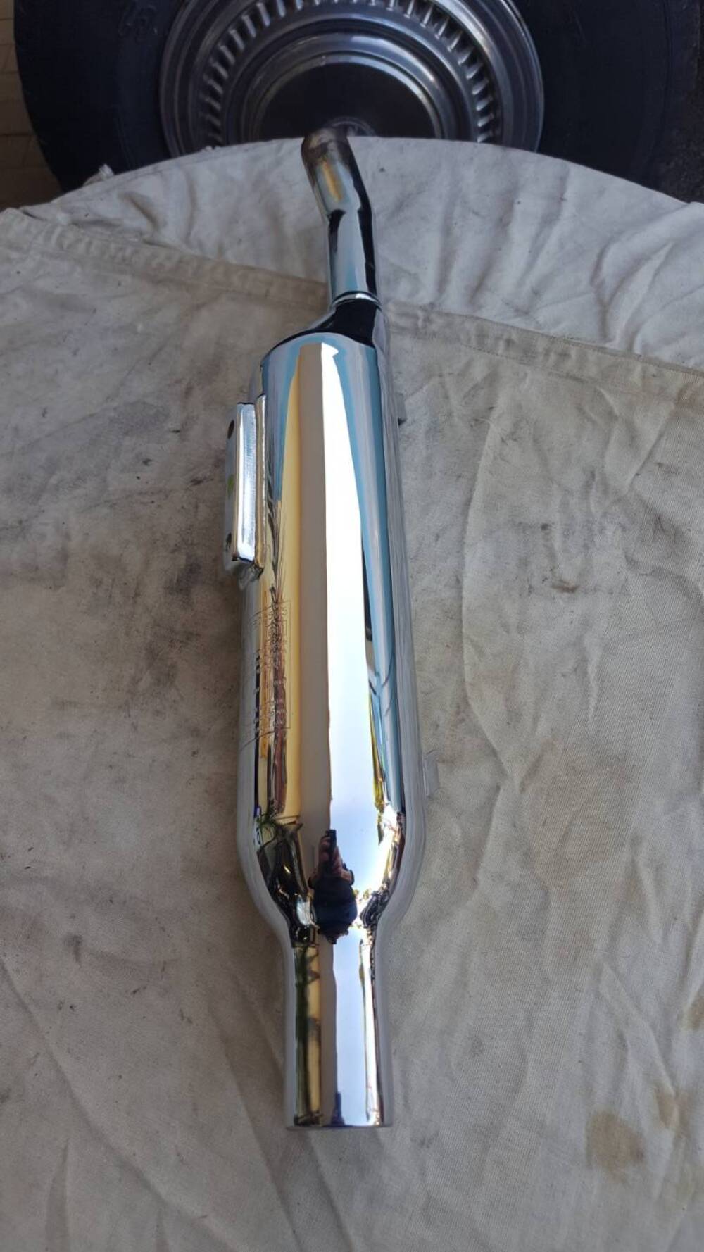 Scarico Basso Bonneville Triumph (2)