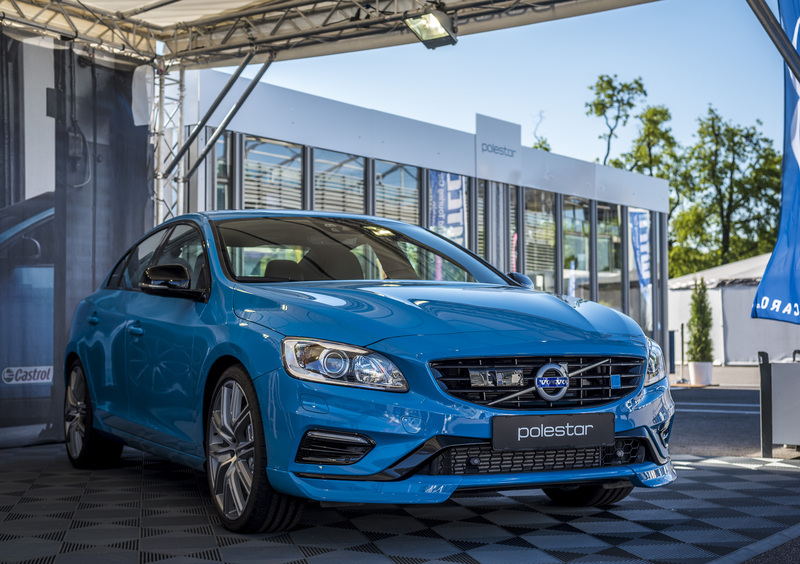 Polestar, l'addio a Volvo passa da Instagram