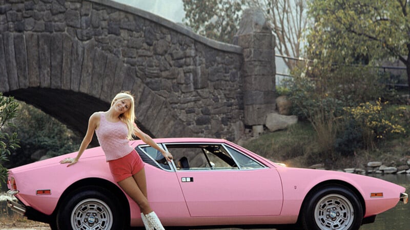 Hugh Hefner e le auto delle &ldquo;Playmate of the Year&rdquo;