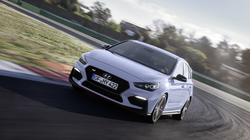 Hyundai i30 N, all&#039;assalto di Golf GTI e Megane RS con 275 CV [Video] 