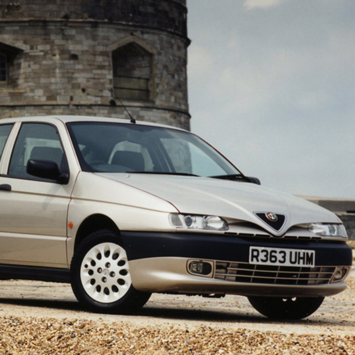 Alfa Romeo 146