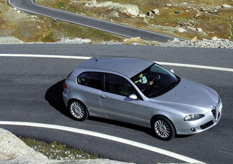 Alfa Romeo 147 (2004-11) (3)