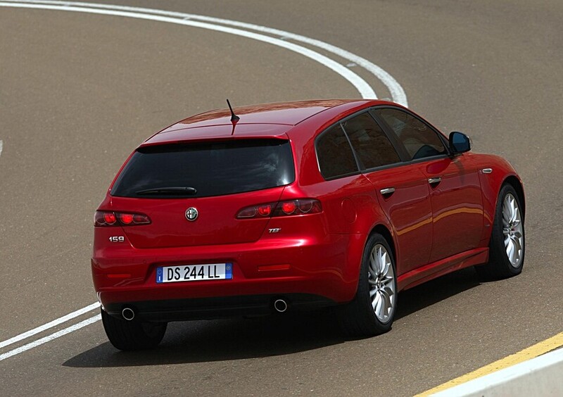 Alfa Romeo 159 SportWagon (2006-13) (2)