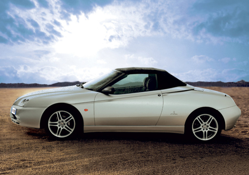 Alfa Romeo Spider (1995-06) (4)