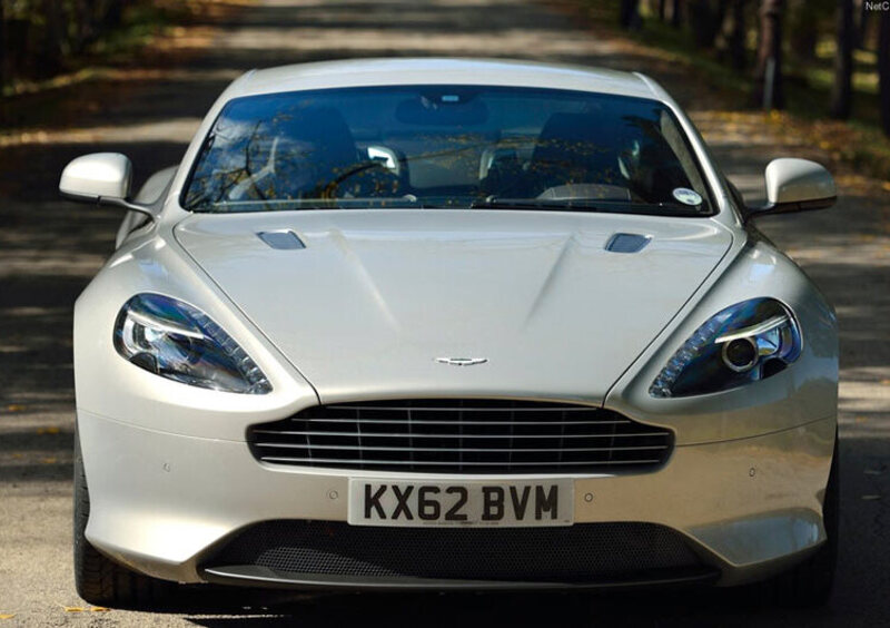 Aston Martin DB9 2ª serie (2013-17) (5)