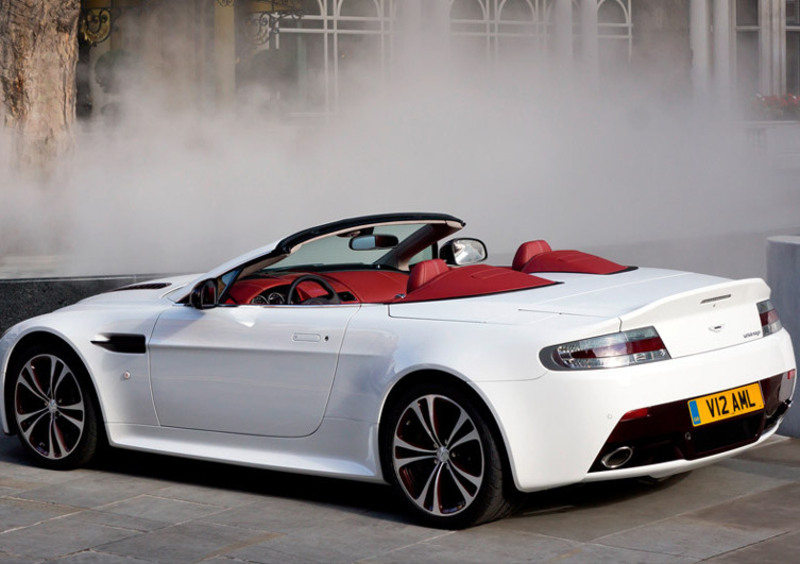 Aston Martin V12 Cabrio (2013-20) (4)