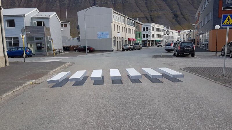 Idea sicurezza: strisce pedonali tridimensionali [Video]