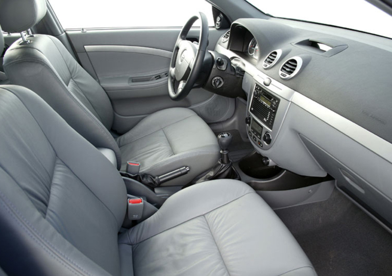 Chevrolet Lacetti (2005-10) (5)