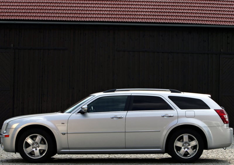 Chrysler 300 C Station Wagon (2005-11) (2)