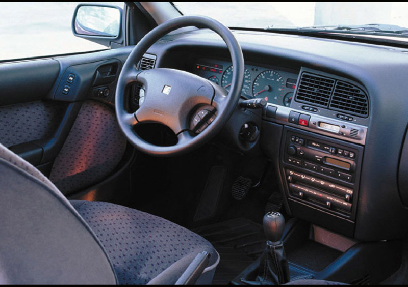 Citroen Xantia (1993-02) (9)