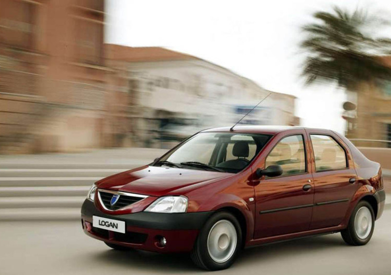 Dacia Logan (2005-08) (2)