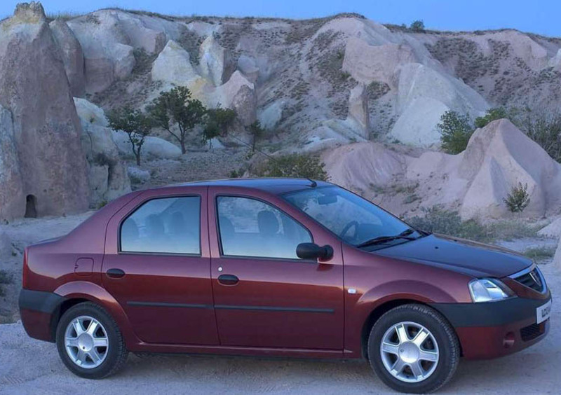 Dacia Logan (2005-08) (19)