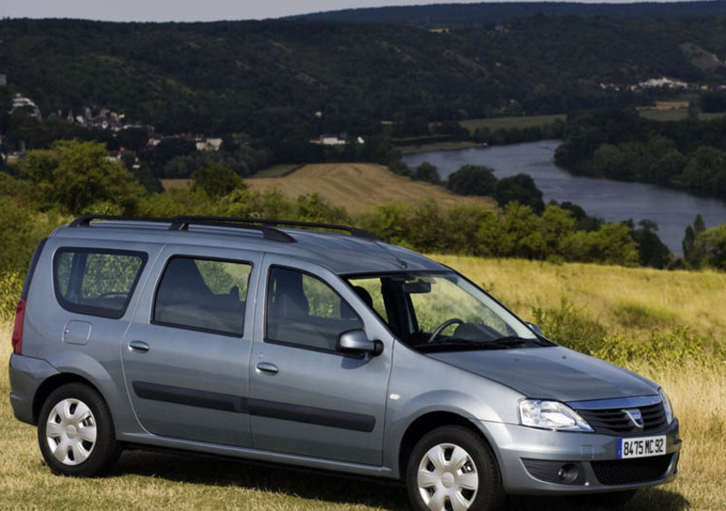 Dacia Logan Station Wagon (2008-13) (9)