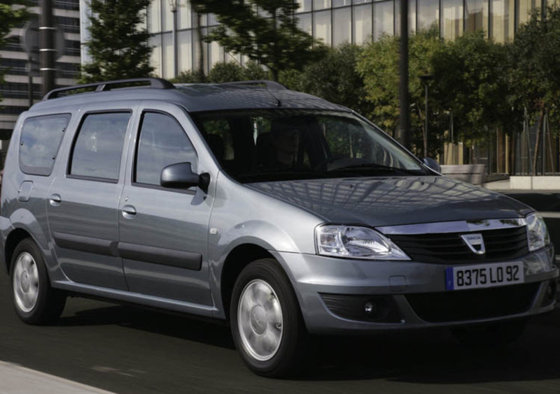 Dacia Logan Station Wagon (2008-13) (10)