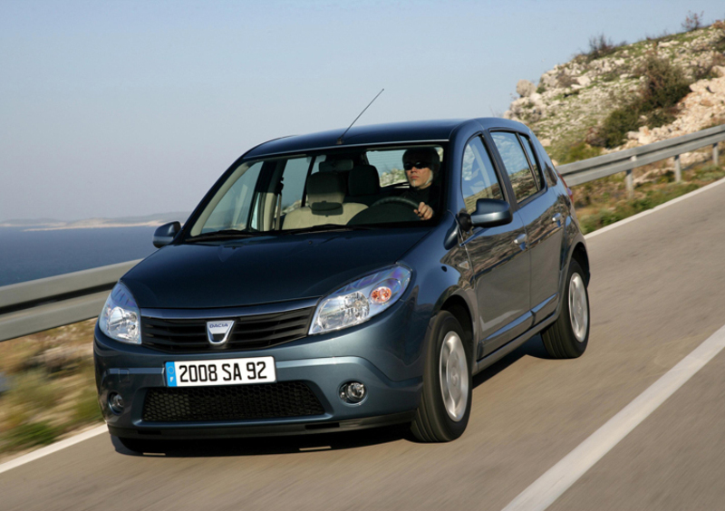 Dacia Sandero (2008-13) (2)