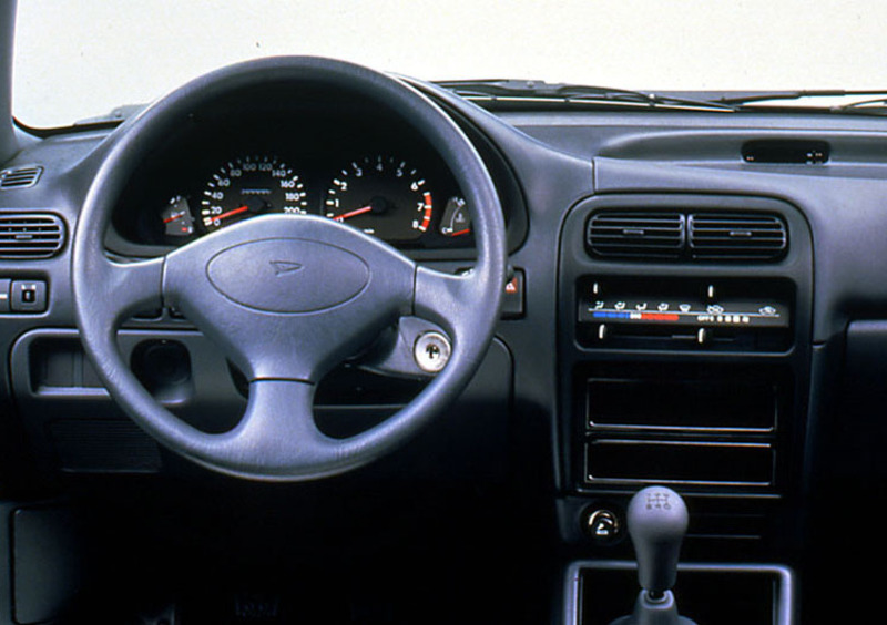 Daihatsu Charade (1992-96) (6)