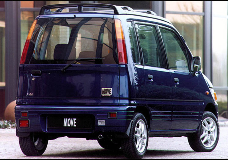 Daihatsu Move (1997-00) (2)