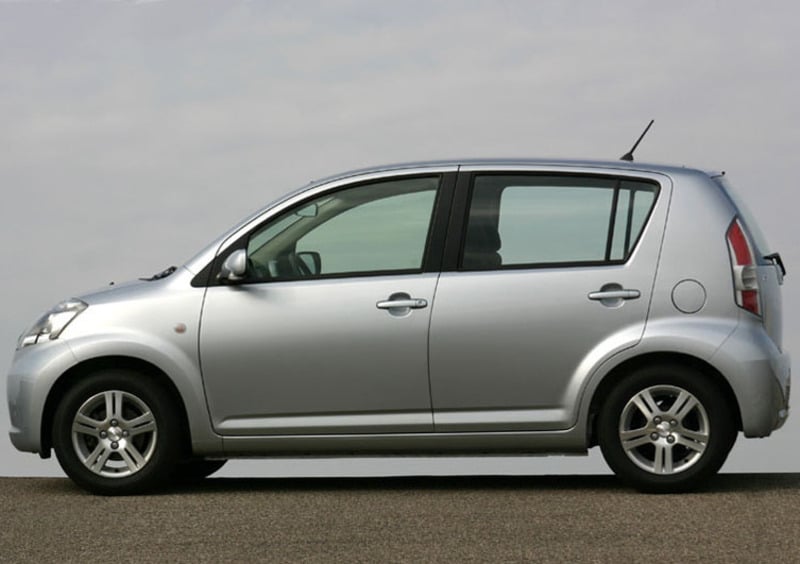 Daihatsu Sirion (2005-12) (4)