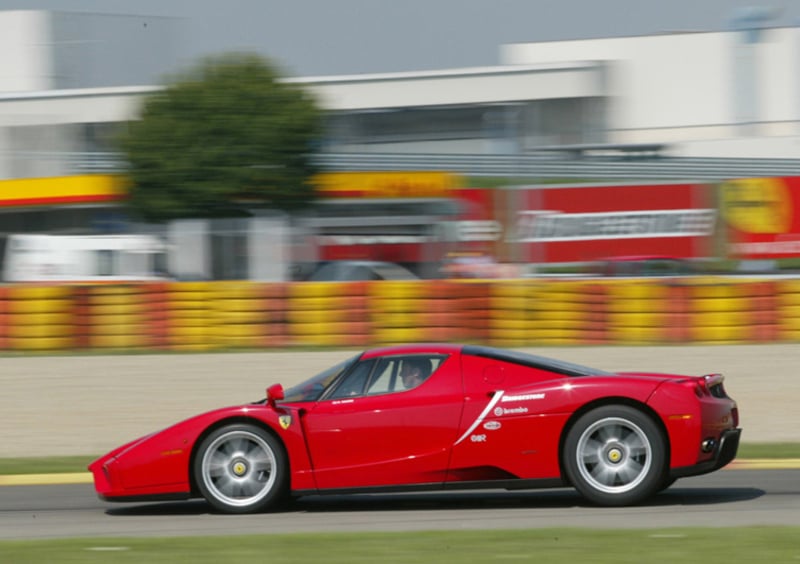 Ferrari Enzo Coupé (2002-02) (17)