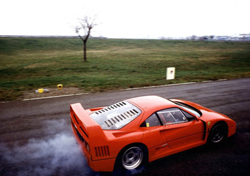 Ferrari F40 Coupé (1988-93) (16)