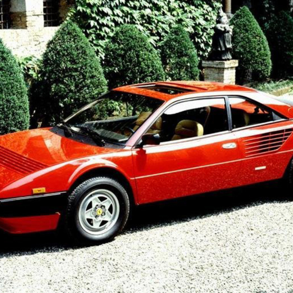 Ferrari Mondial Coup&eacute;