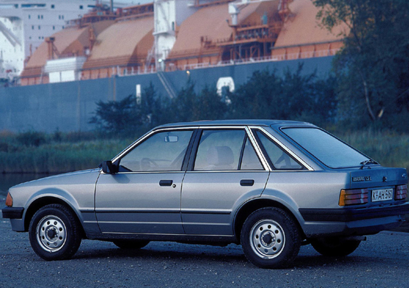 Ford Escort (1982-90) (2)