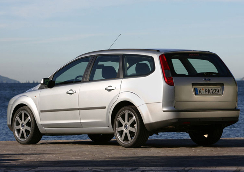 Ford Focus Station Wagon (2004-08) (3)