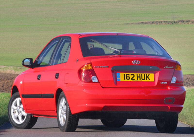 Hyundai Accent (1999-06) (3)