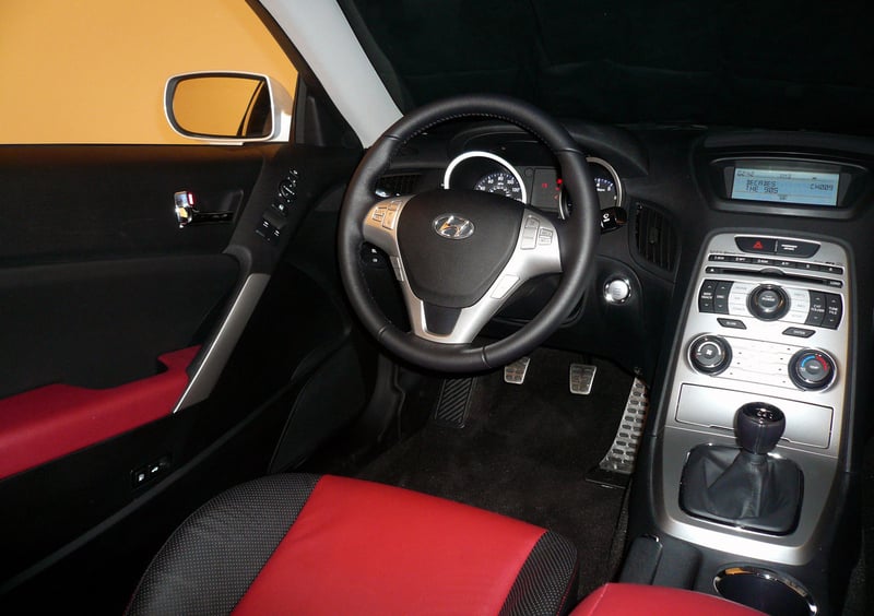 Hyundai Genesis (2010-13) (15)