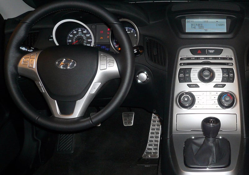 Hyundai Genesis (2010-13) (17)