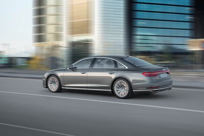 Audi A8, anche a passo lungo e con tecnologia AI piloted driving level 3 [Video]