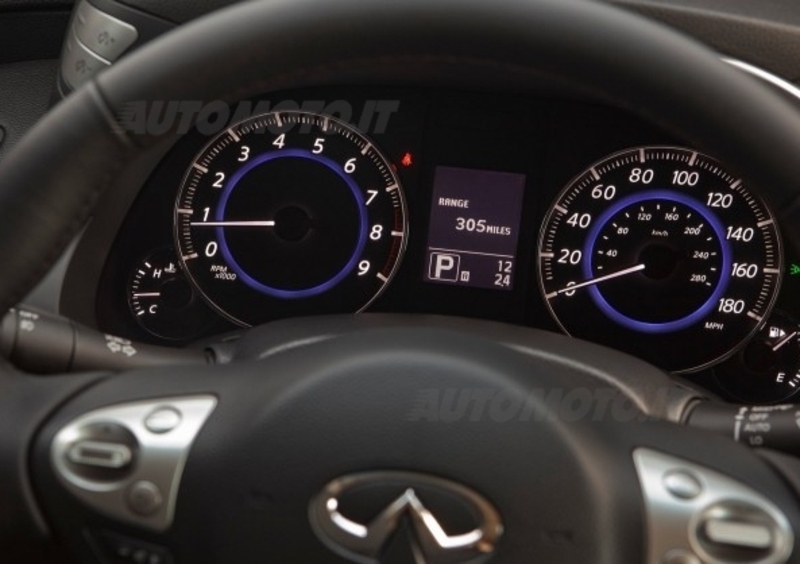 Infiniti QX50 (2013-16) (9)